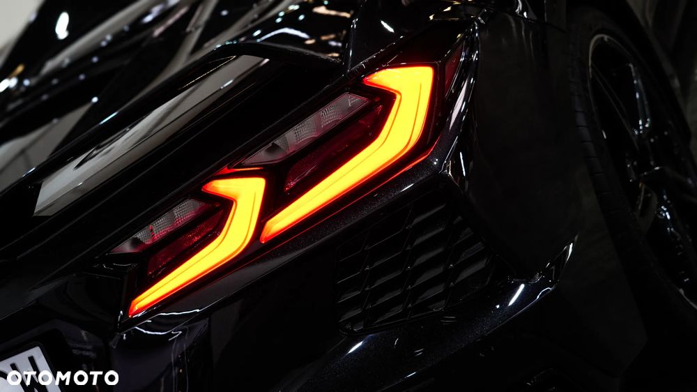 Chevrolet Corvette - 19