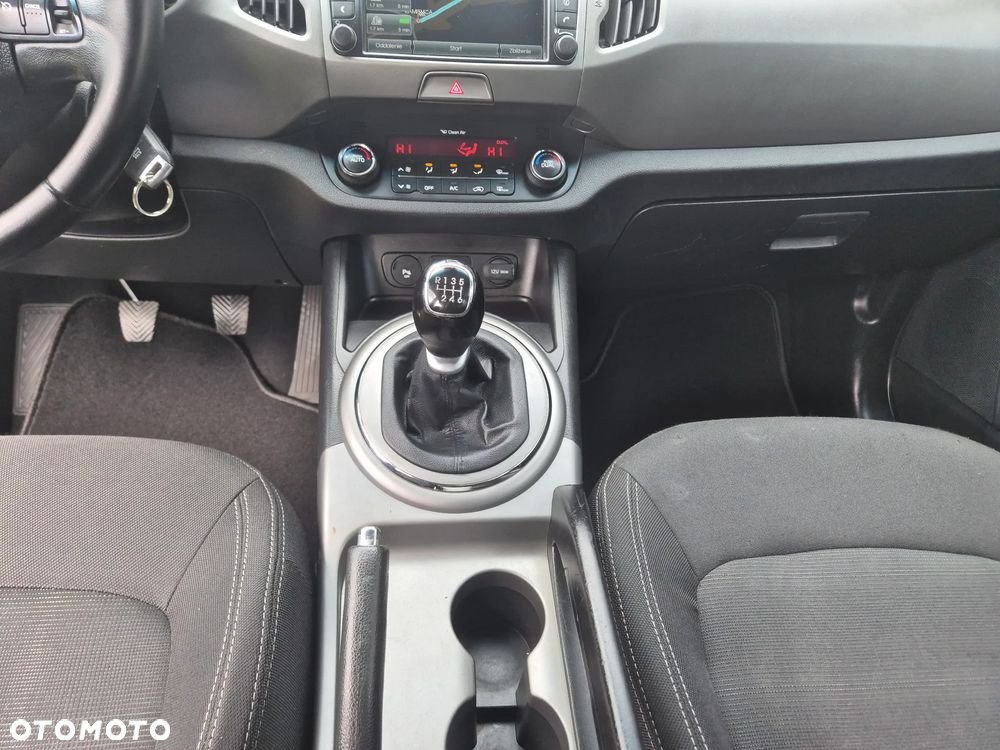 Kia Sportage 2,0 CRDI AWD Vision - 9