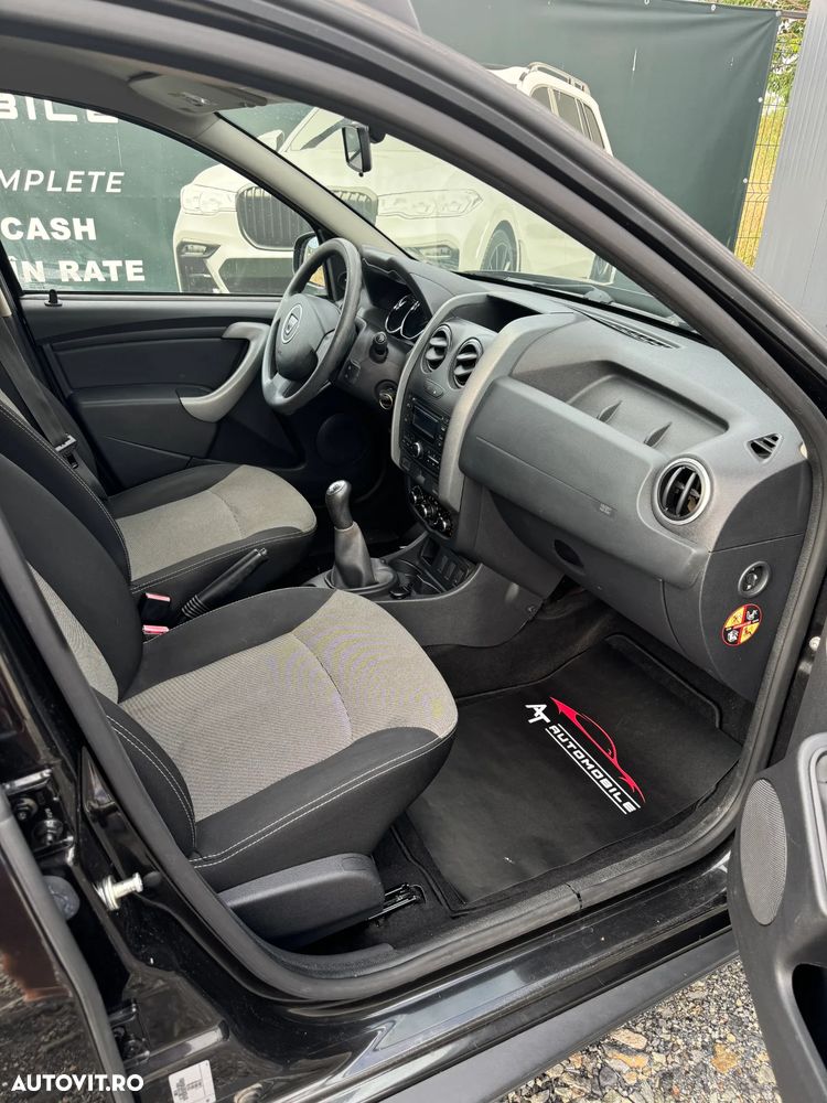 Dacia Duster 1.6 4x2 Laureate - 12