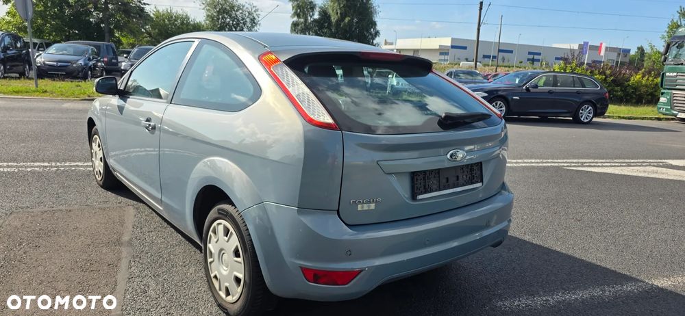 Ford Focus 1.6 16V Style - 18