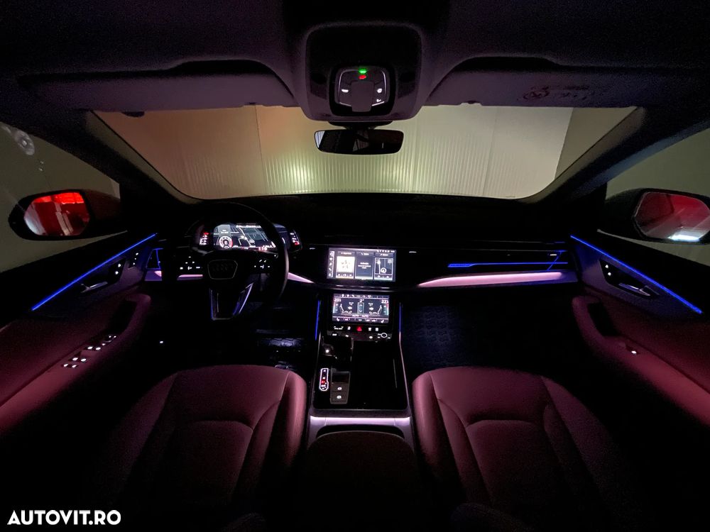 Audi Q8 - 8