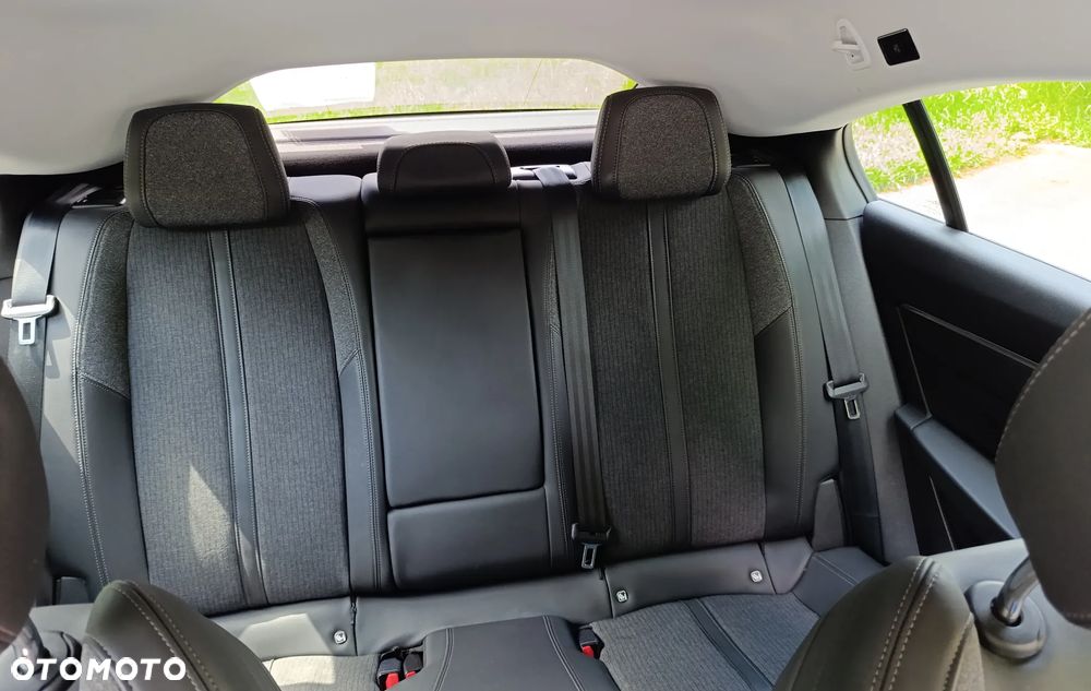 Peugeot 508 BlueHDi 130 EAT8 Allure Pack - 28