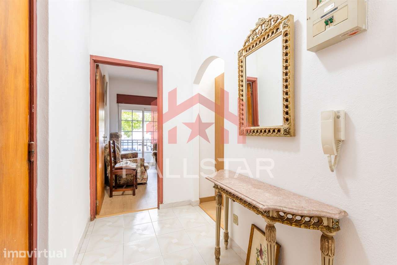 Apartamento T2 / Arrendamento / Cozinha Equipada / Mobilado / Centro C - Grande imagem: 3/20