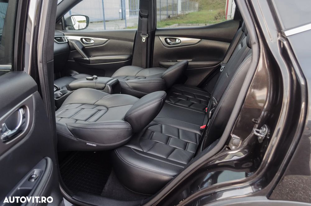 Nissan Qashqai 1.6 DCI Xtronic TEKNA+ - 11