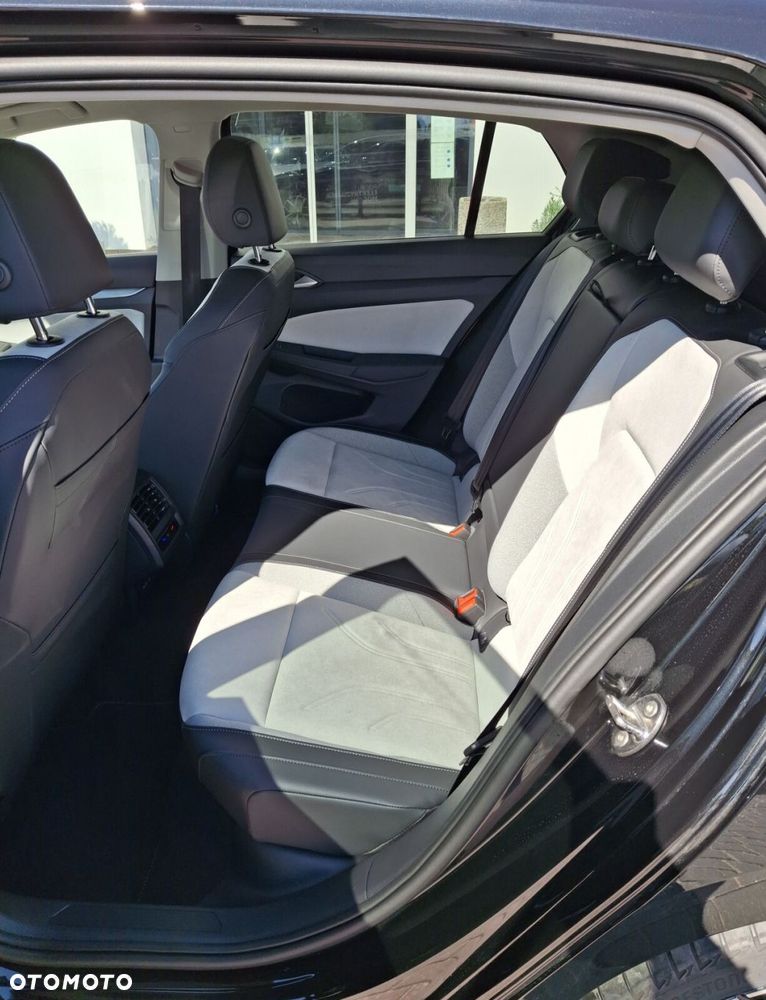 Volkswagen Golf - 15