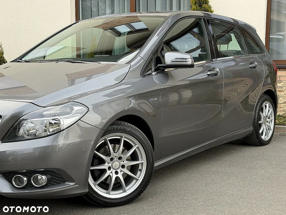 Mercedes-Benz Klasa B 200 7G-DCT Edition - 4
