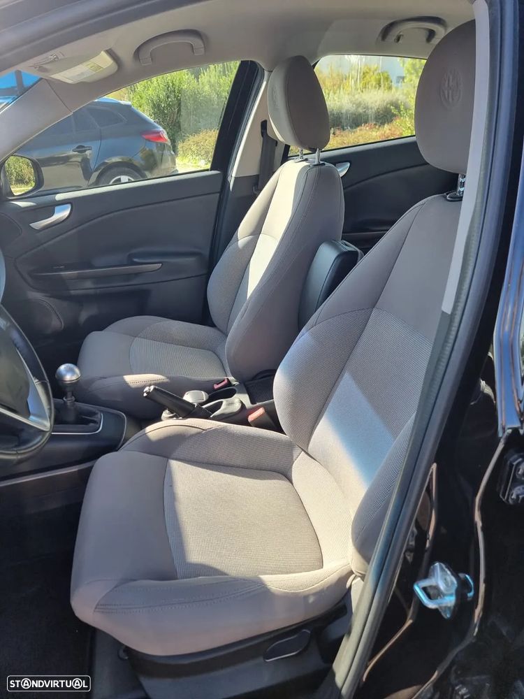 Alfa Romeo Giulietta 1.6 JTDM 16V - 10