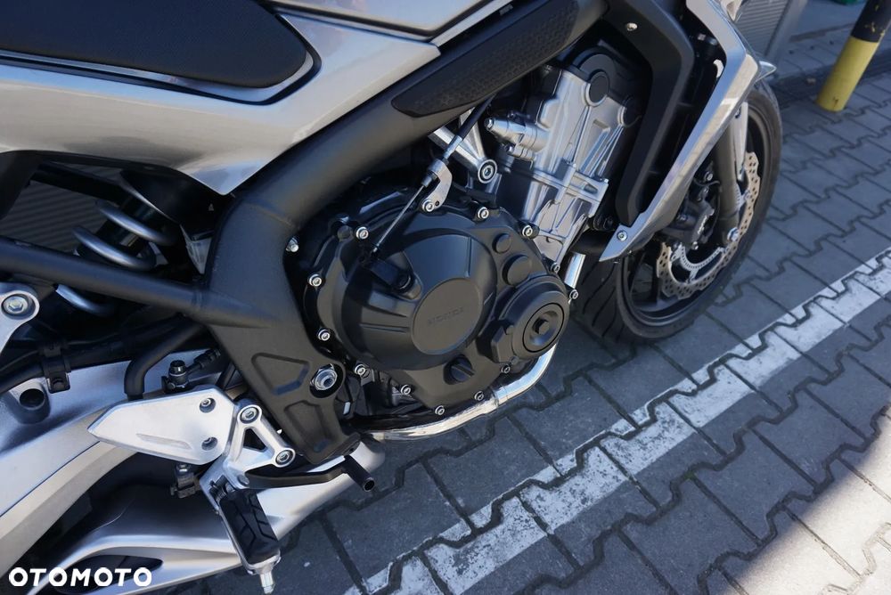 Honda CB - 7
