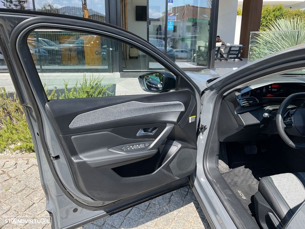 Peugeot 408 1.2 PureTech Allure EAT8 - 22
