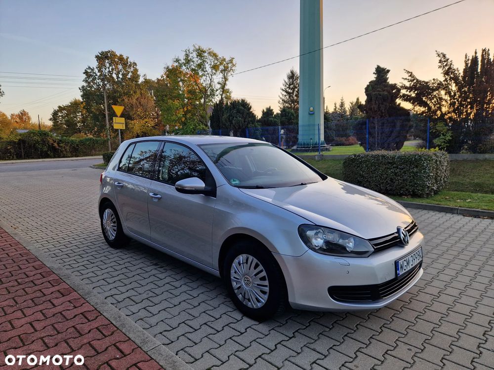 Volkswagen Golf - 11