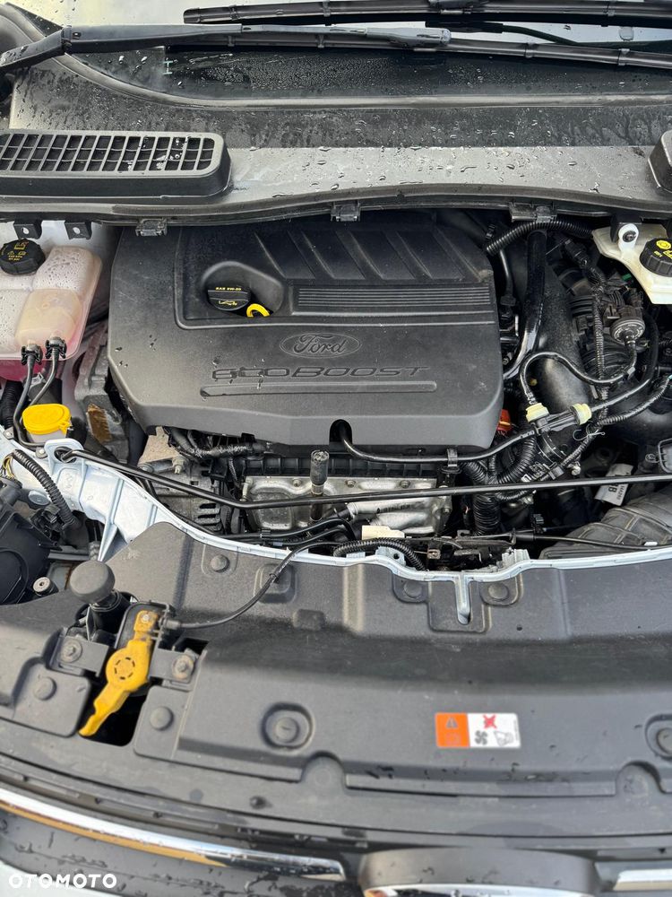 Ford Kuga - 24