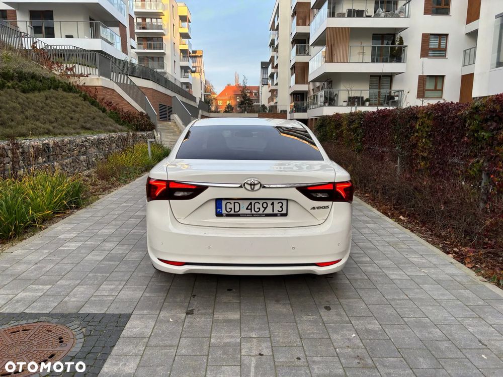 Toyota Avensis 2.0 D-4D Premium - 6