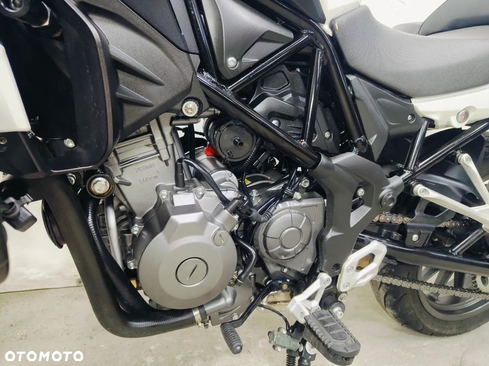 Benelli TRK 502 - 24