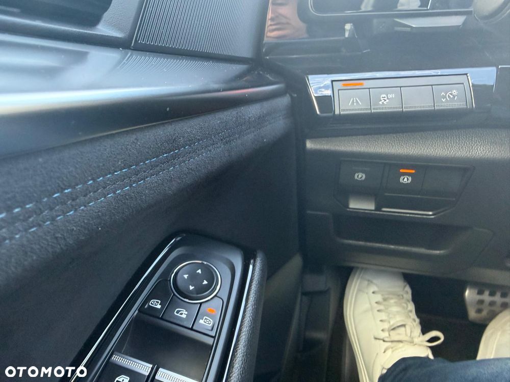Renault Austral 1.3 TCe mHEV Iconic esprit Alpine - 19