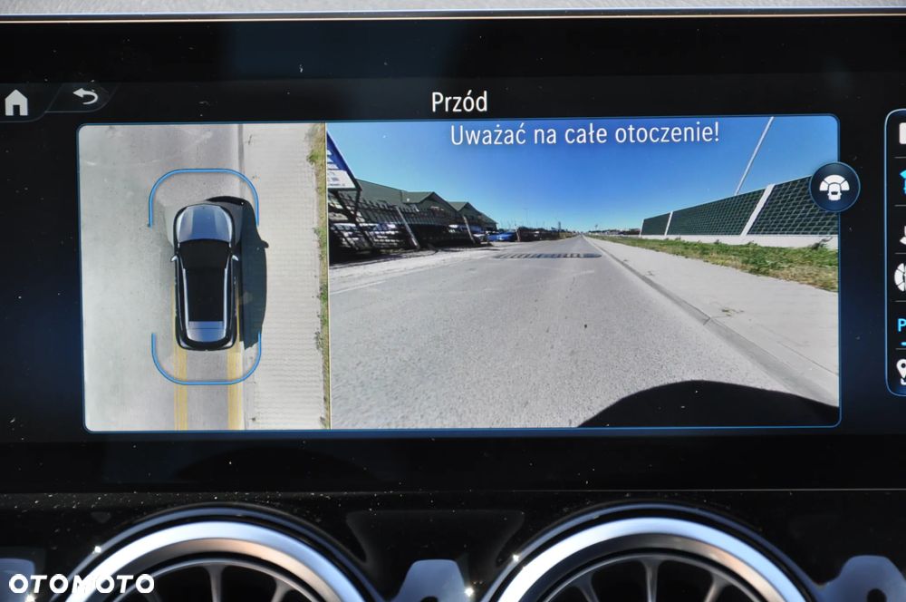 Mercedes-Benz GLA - 26