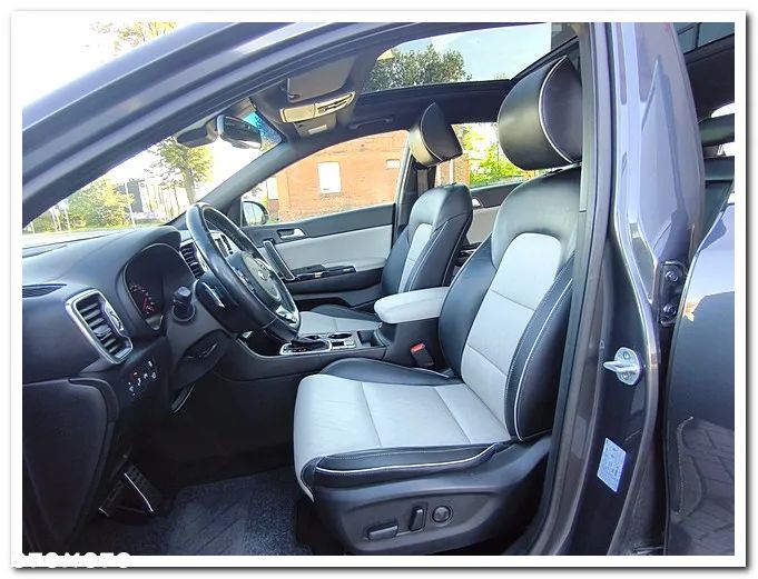 Kia Sportage 2.0 CRDI AWD Vision - 29