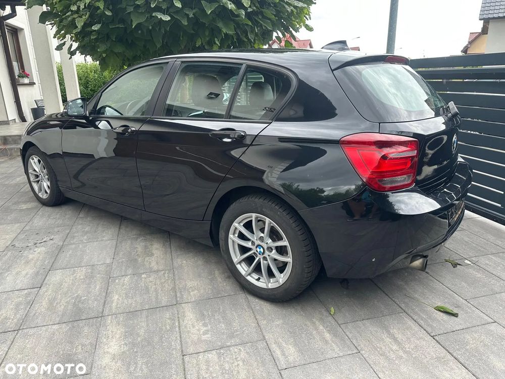BMW Seria 1 116i Sport Line - 2