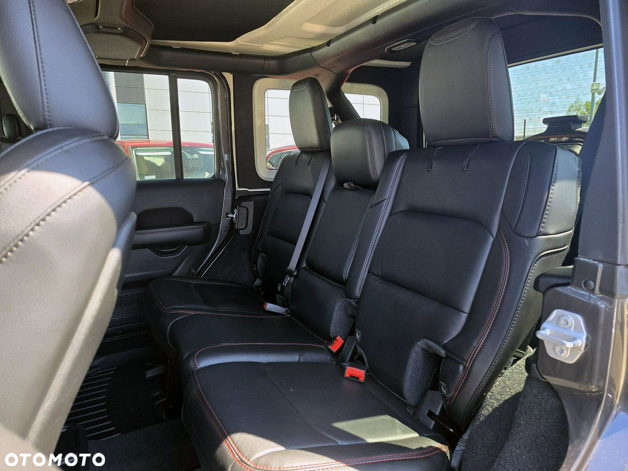 Jeep Wrangler - 16