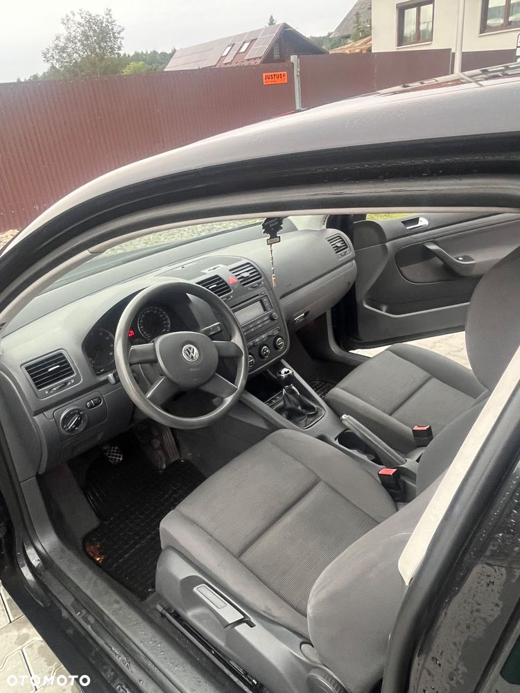 Volkswagen Golf 1.6 Comfortline - 6