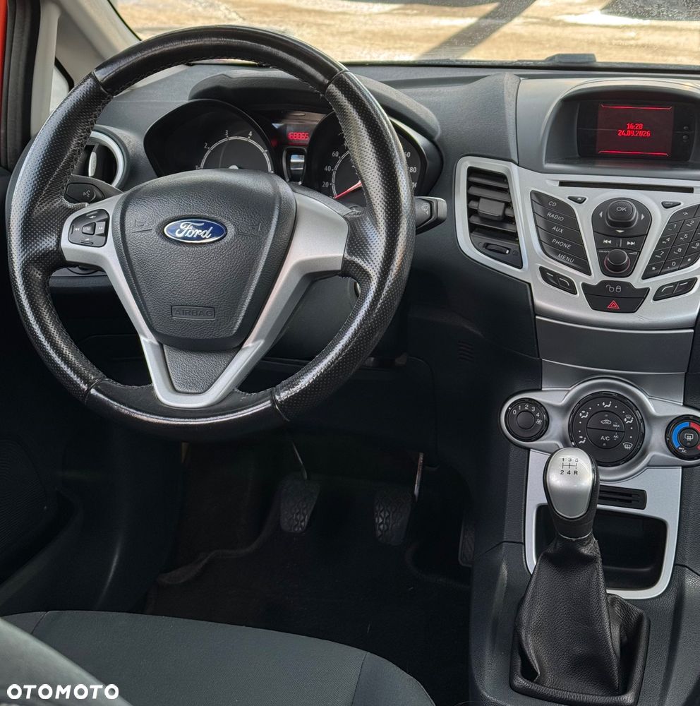 Ford Fiesta - 23