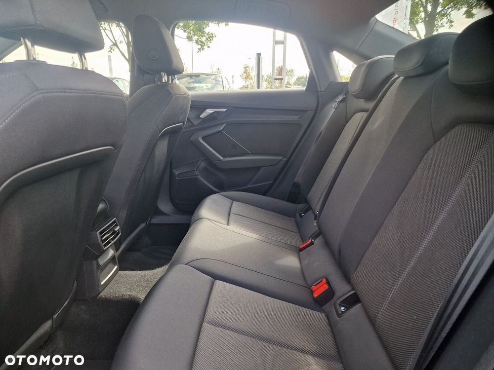 Audi A3 Limousine - 12