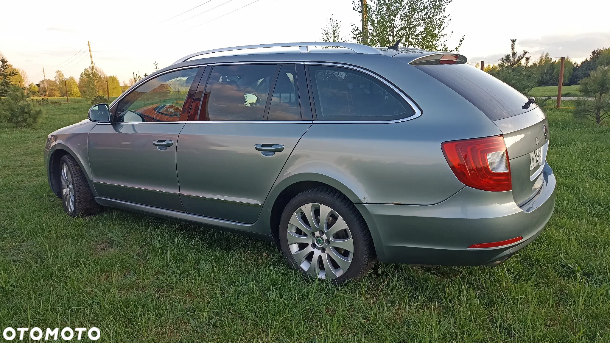 Skoda Superb Combi 2.0 TDI DSG Elegance - 2