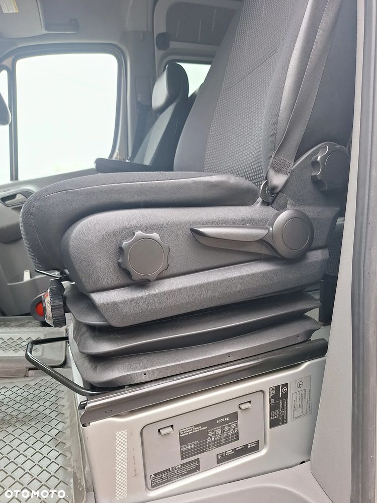 Mercedes-Benz Sprinter - 31