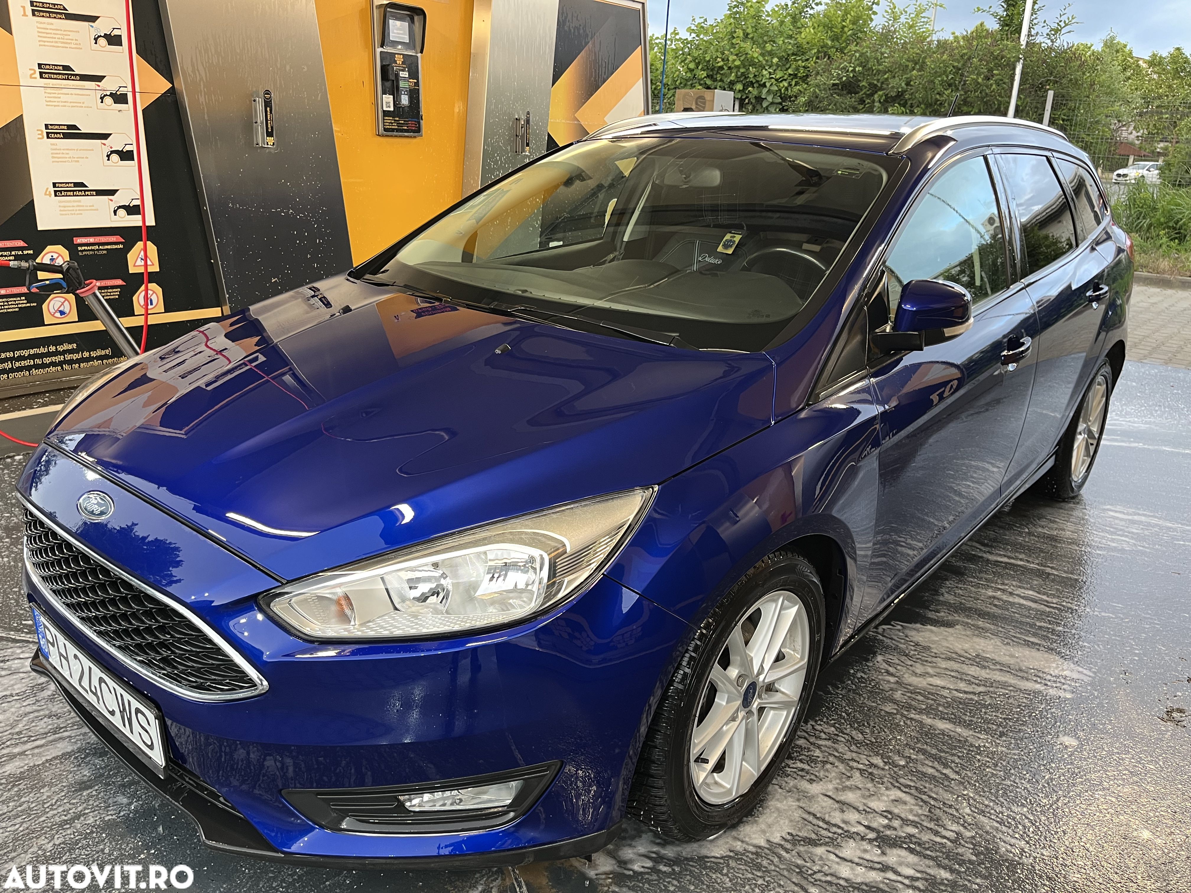 Ford Focus - 1