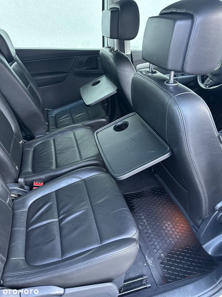 Volkswagen Sharan 2.0 TDI 4Motion BlueMotion Technology Highline - 23