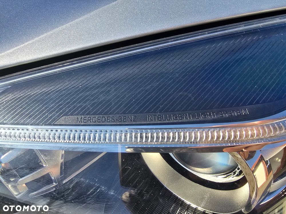 Mercedes-Benz SLK 200 (BlueEFFICIENCY) 7G-TRONIC - 38