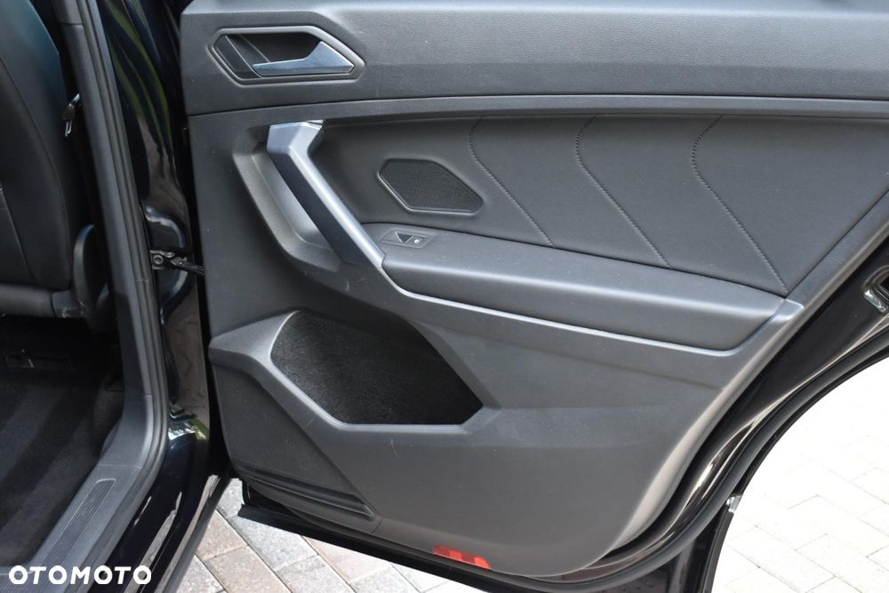 Volkswagen Tiguan Allspace 2.0 TSI 4Mot Highline DSG 7os - 28