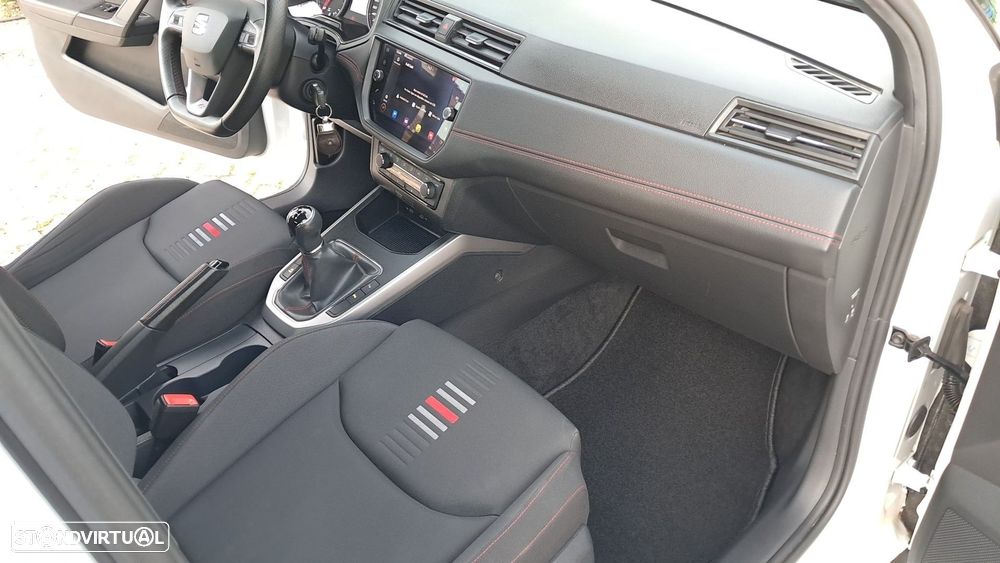 SEAT Arona 1.0 TSI FR - 32