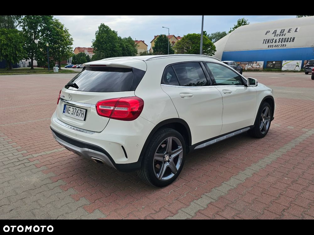 Mercedes-Benz GLA - 5