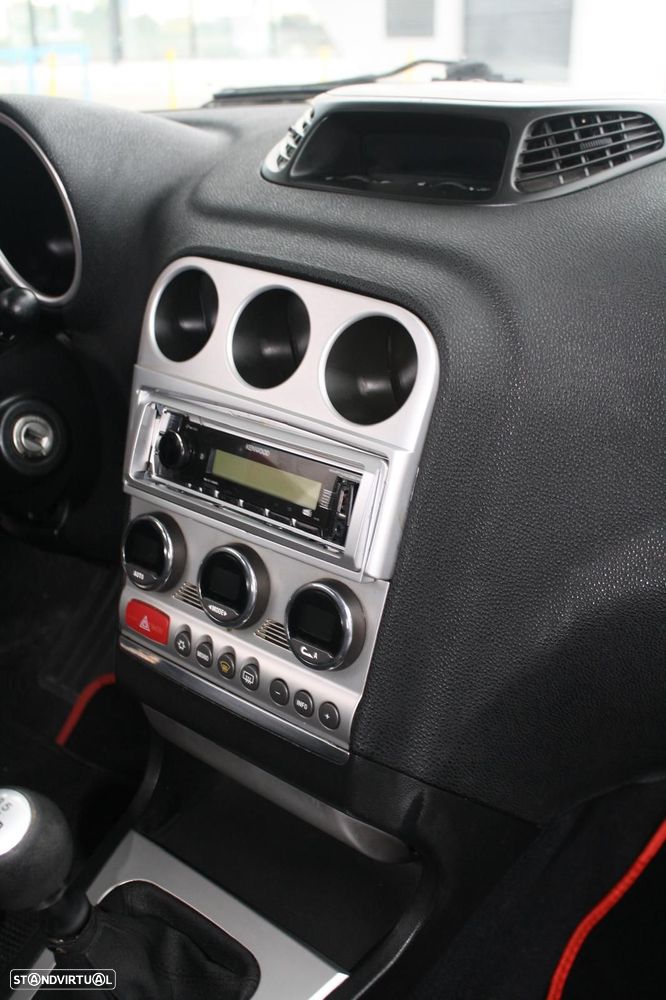 Alfa Romeo 156 1.9 JTD - 25