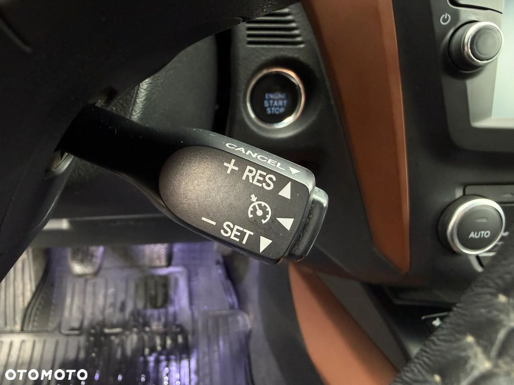 Toyota Avensis Touring Sports 1.8 Executive - 22