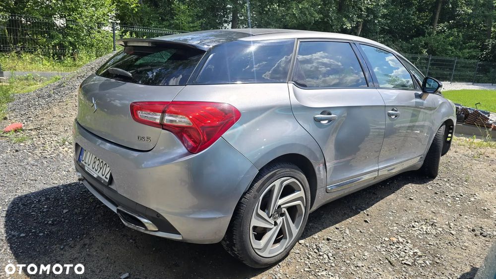 DS Automobiles DS 5 - 5
