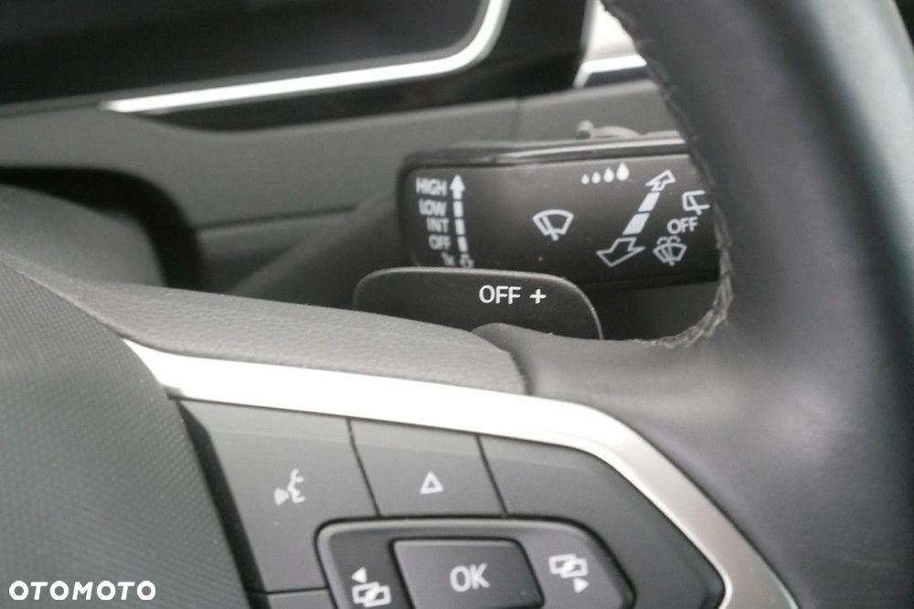 Volkswagen Passat Variant 2.0 TSI Elegance DSG - 31