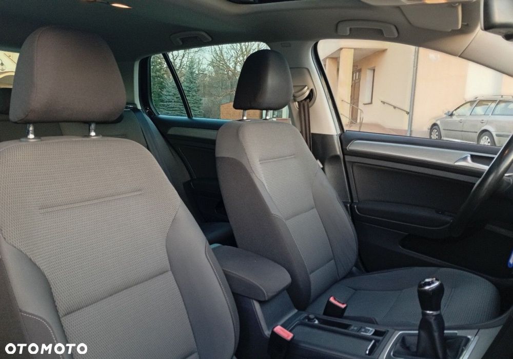 Volkswagen Golf - 15