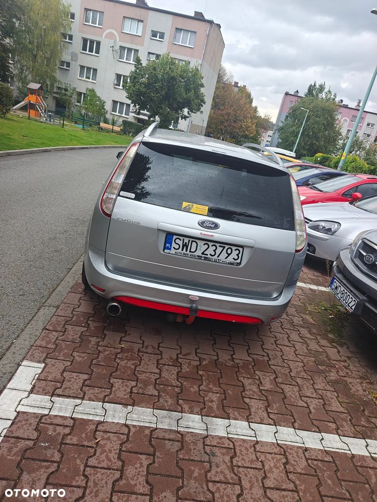 Ford Focus 2.0 16V Trend - 13