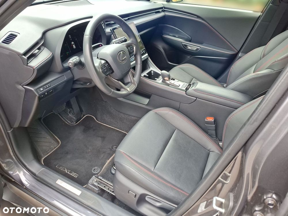 Lexus LBX 1.5 Hybrid Emotion - 9