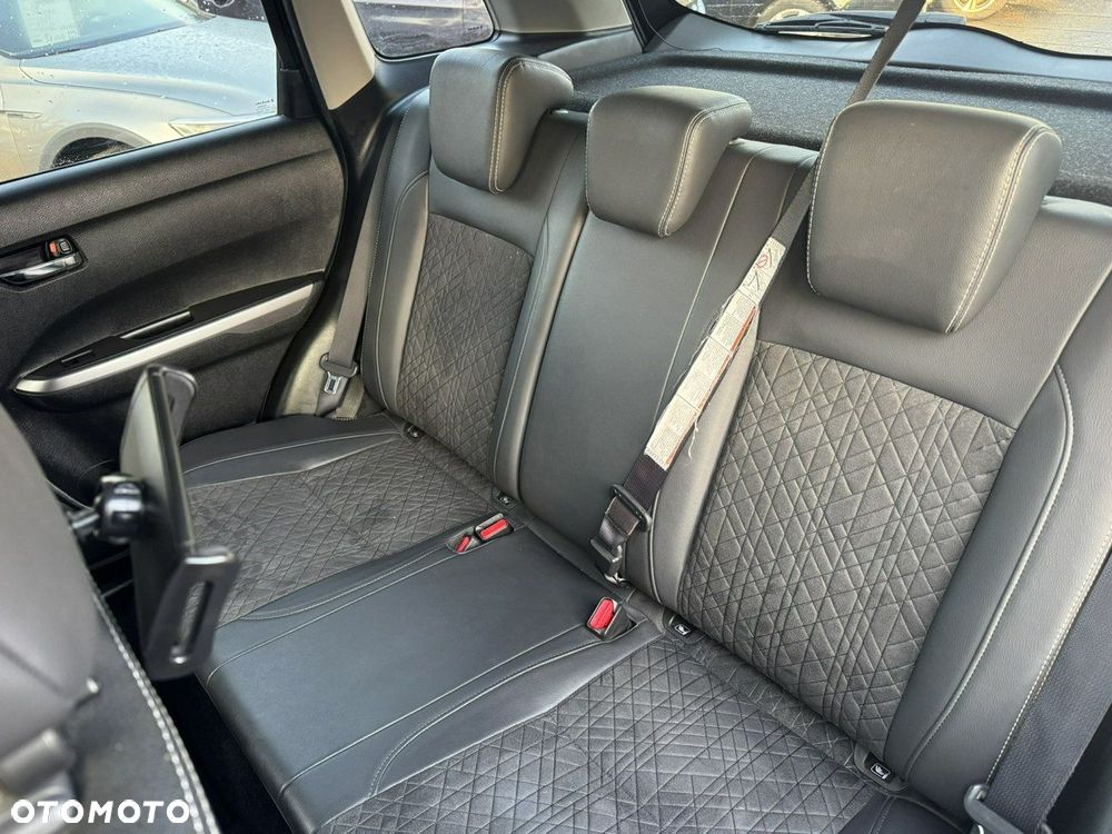 Suzuki Vitara 1.4 T Boosterjet S 4WD - 30