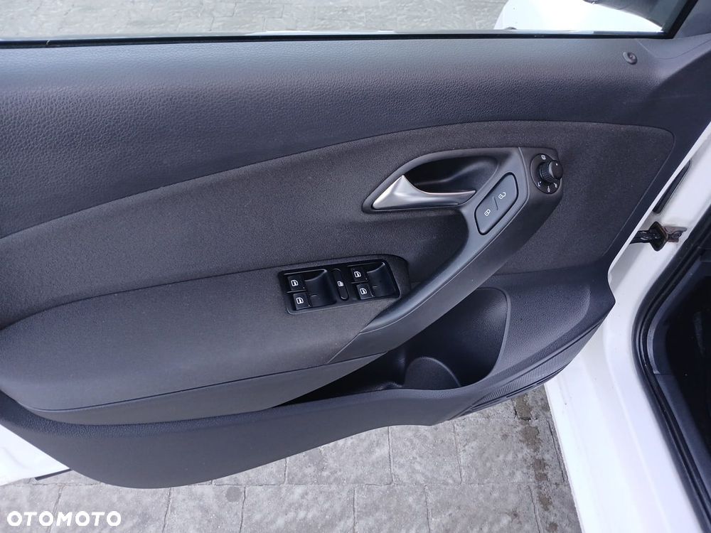 Volkswagen Polo 1.2 TSI Comfortline - 8