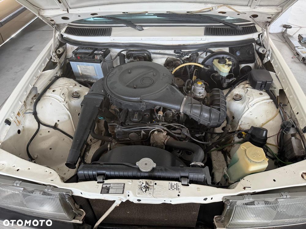 Mercedes-Benz W123 ver-260-se - 6