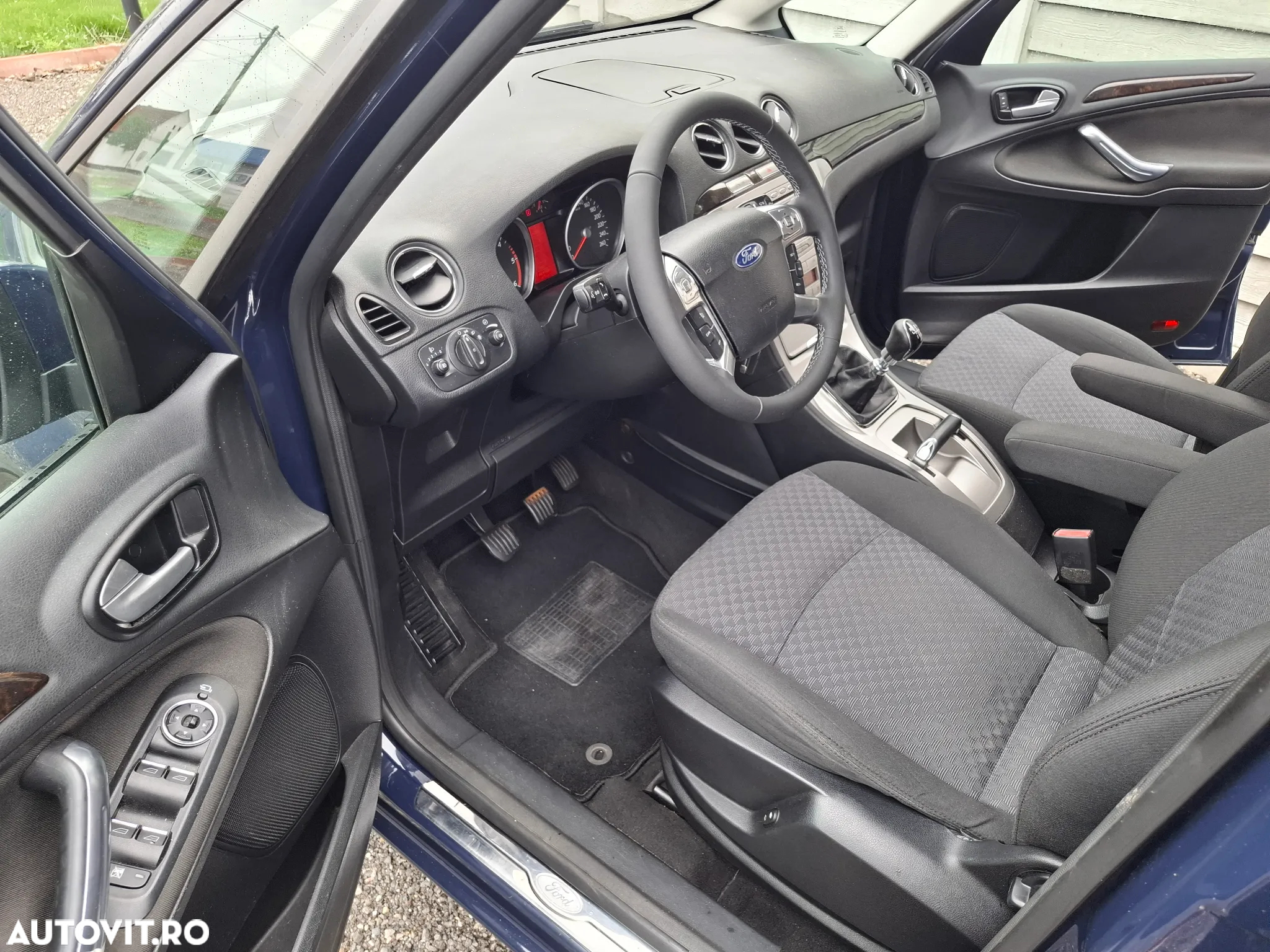 Ford Galaxy 2.0 TDCi DPF Ghia - 5