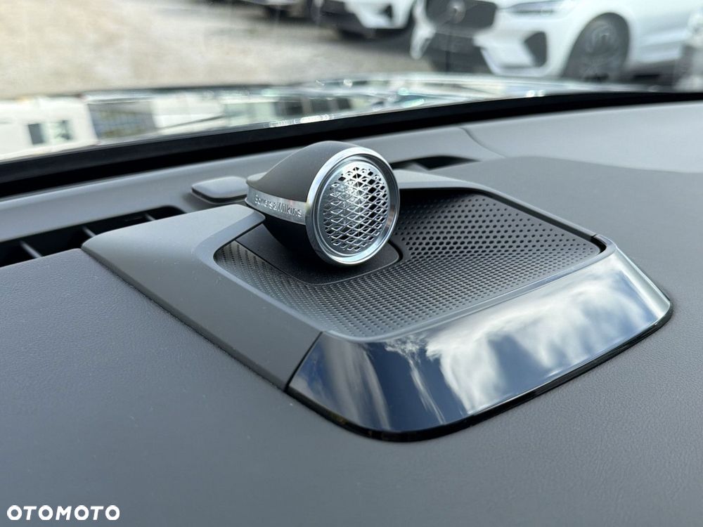 Volvo EX90 - 28