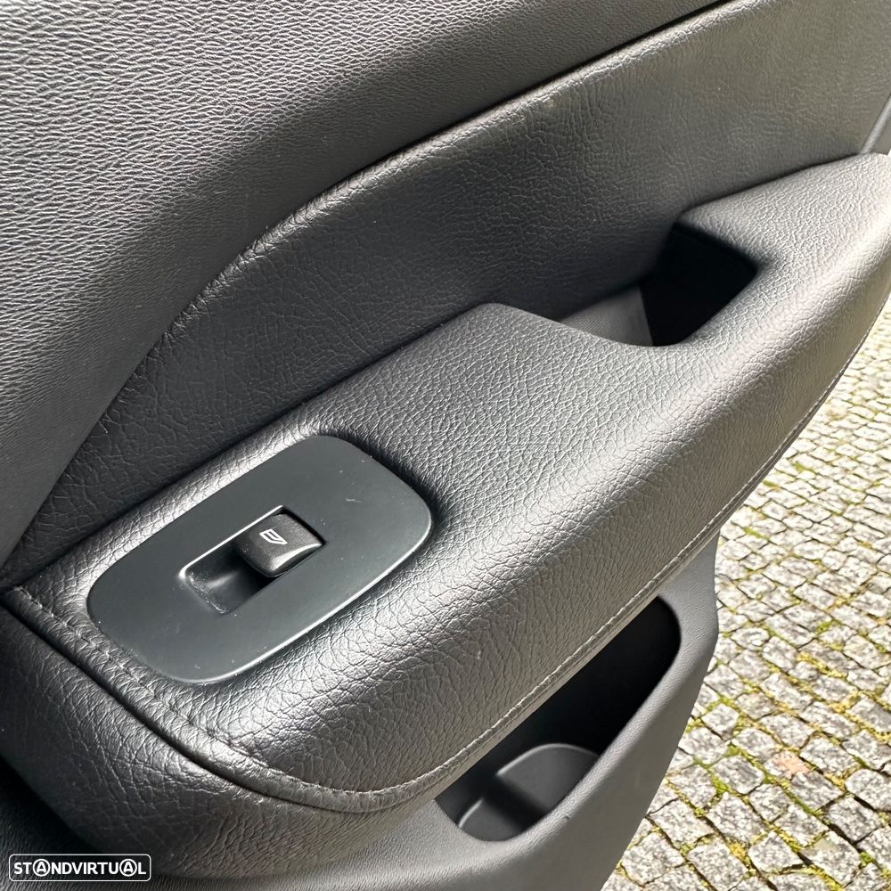 Volvo XC 60 2.0 D4 Inscription AWD Geartronic - 41