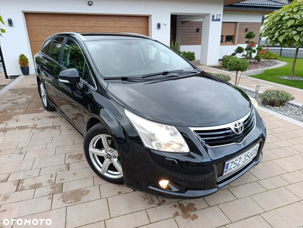 Toyota Avensis - 25