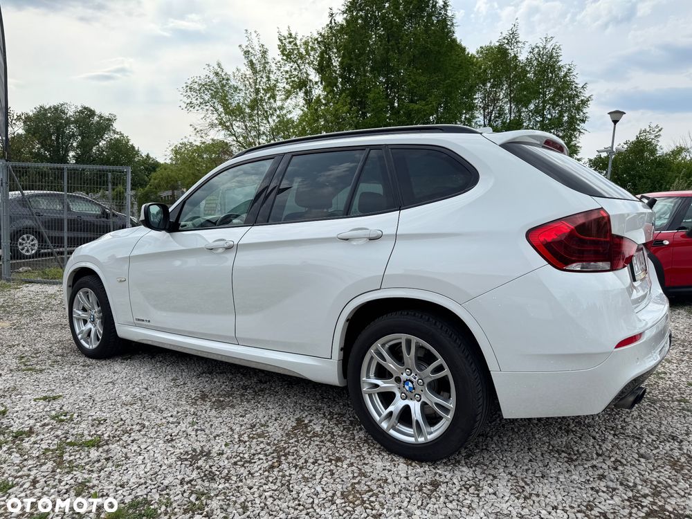 BMW X1 sDrive20i Sport Line - 16