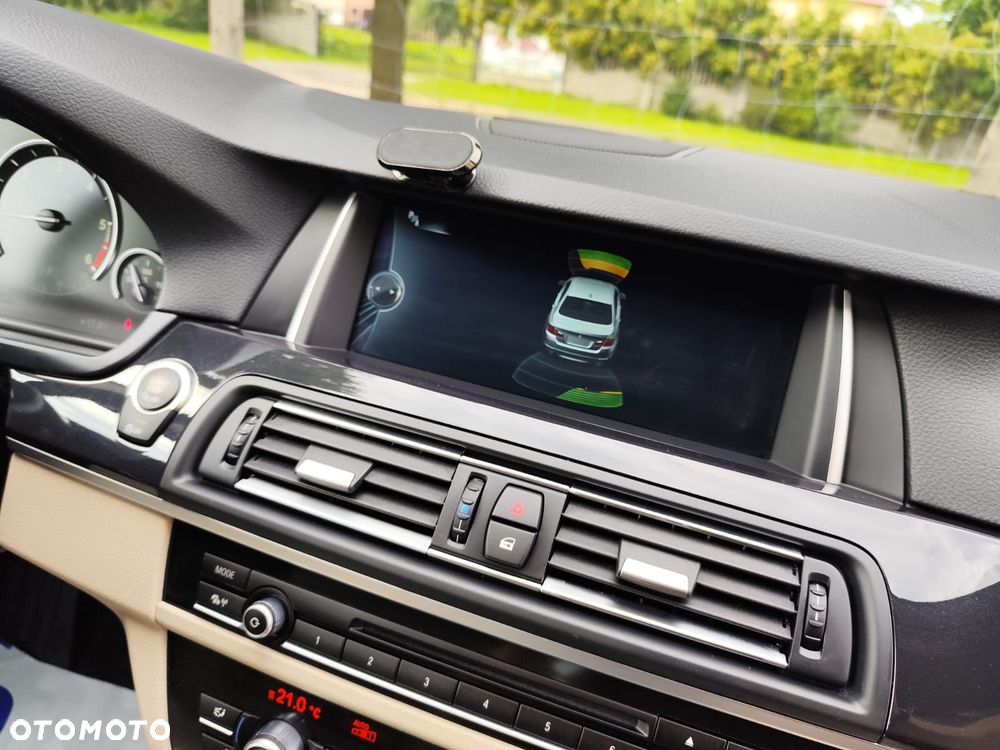 BMW Seria 5 520d Luxury Line - 25