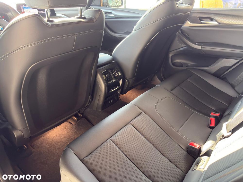 BMW X4 xDrive20d mHEV M Sport sport - 26